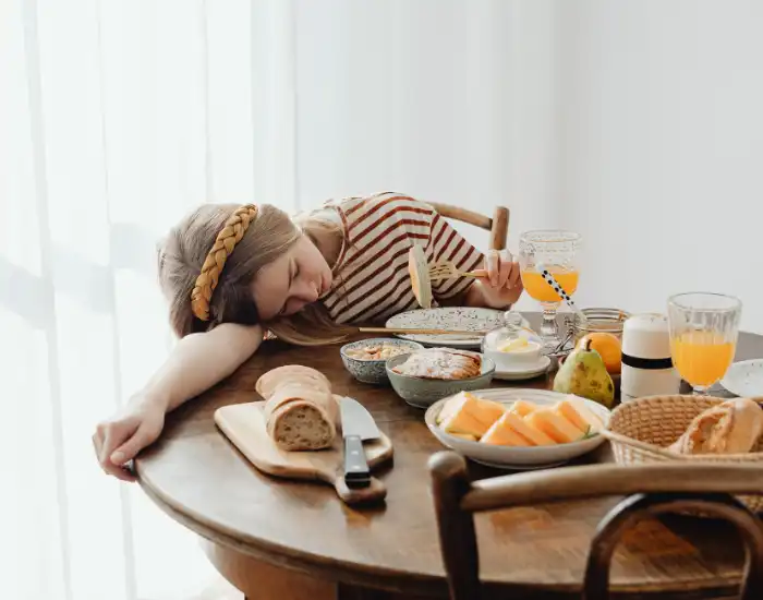 Feeling Tired and Hungry After Meals Why It Happens and What It Could Mean Feeling Tired and Hungry After Meals
